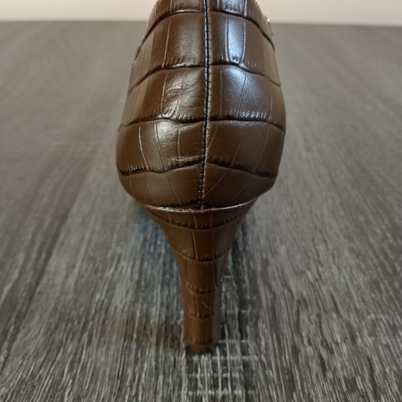 Antonio Melanie Brown leather bootie 3" heel. EUC. Side zipper 8 medium - Picture 5 of 14